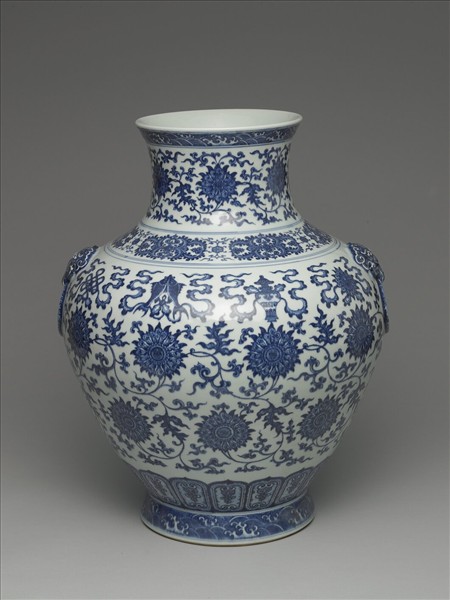 青花八寶番蓮紋罐