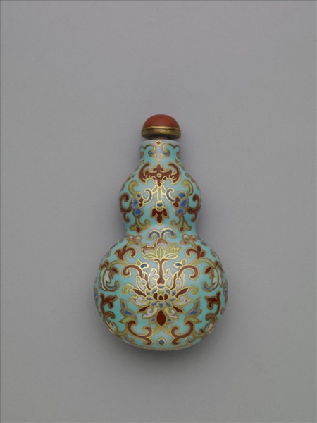 粉彩湖綠地纏枝花卉紋葫蘆式鼻煙壺