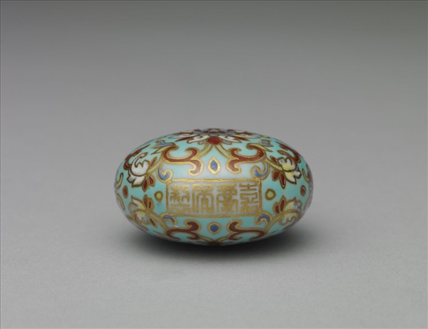 粉彩湖綠地纏枝花卉紋葫蘆式鼻煙壺