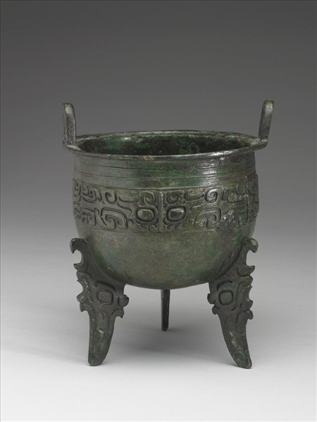 獸面紋扁足鼎