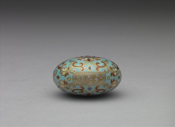 粉彩湖綠地纏枝花卉紋葫蘆式鼻煙壺