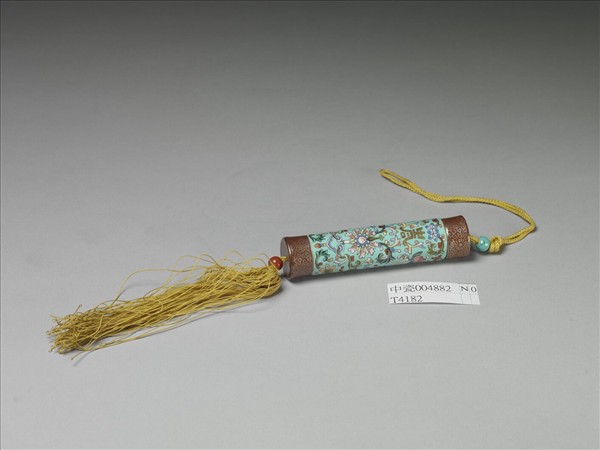 粉彩湖綠地纏枝花卉紋牙籤筒