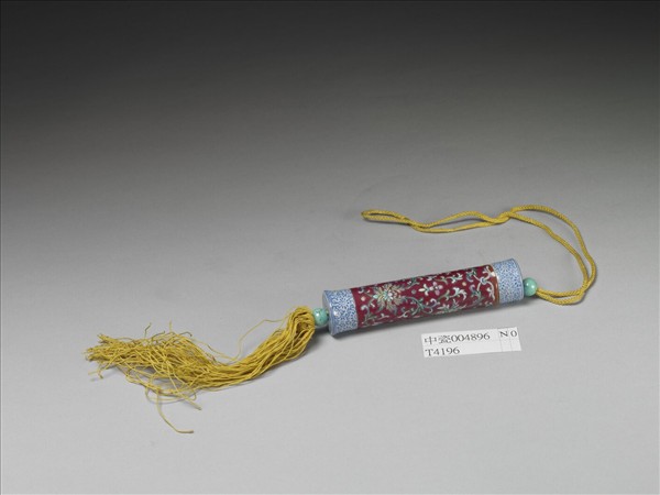 粉彩紅地纏枝花卉紋牙籤筒