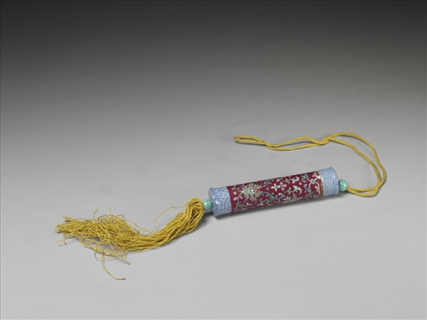 粉彩紅地纏枝花卉紋牙籤筒