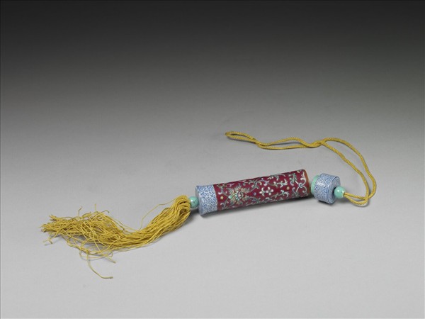 粉彩紅地纏枝花卉紋牙籤筒