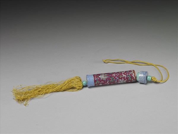 粉彩紅地纏枝花卉紋牙籤筒