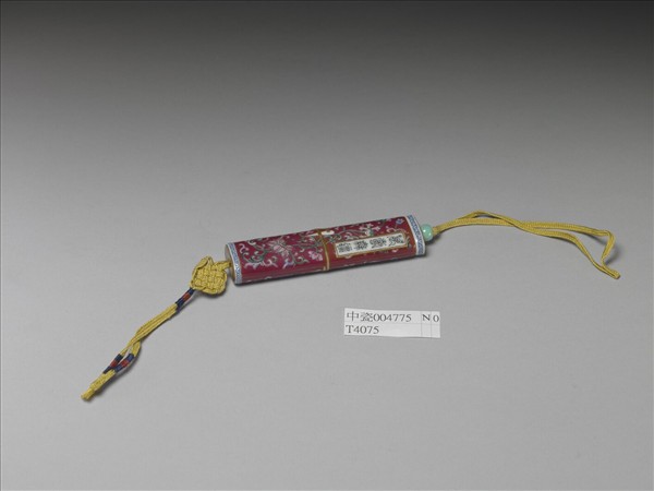 粉彩紅地纏枝花卉紋牙籤筒
