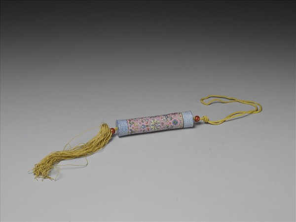 粉彩粉紅地纏枝花卉紋牙籤筒