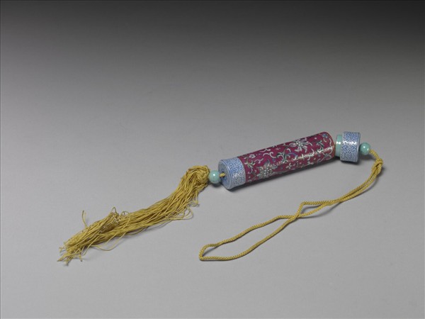 粉彩紅地纏枝花卉紋牙籤筒