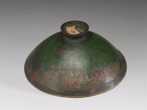 金扣銅茶盞附紫檀嵌金銀絲盞托