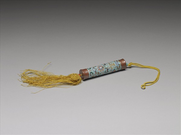 粉彩湖綠地纏枝花卉紋牙籤筒