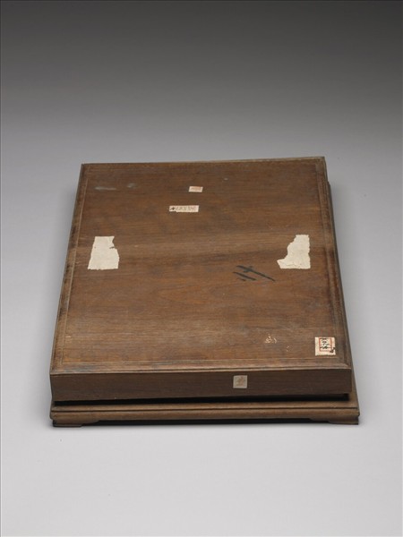 粉彩湖綠地纏枝花卉紋牙籤筒