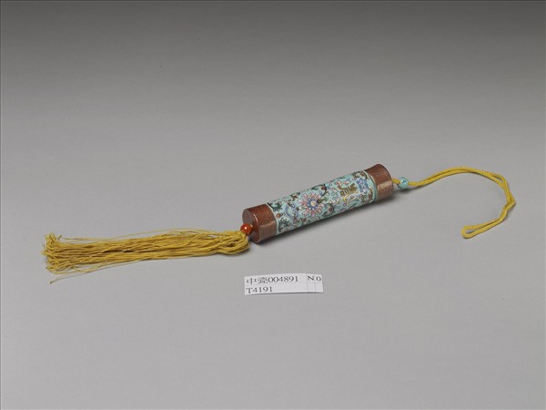 粉彩湖綠地纏枝花卉紋牙籤筒