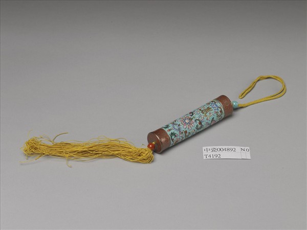 粉彩湖綠地纏枝花卉紋牙籤筒