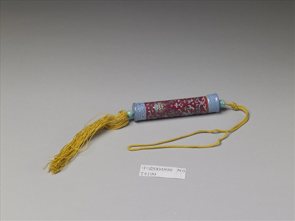 粉彩紅地纏枝花卉紋牙籤筒