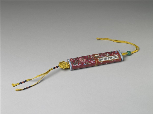 粉彩紅地纏枝花卉紋牙籤筒