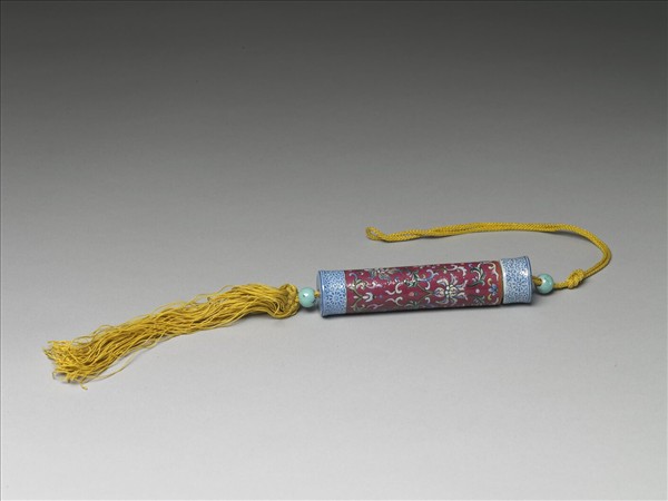 粉彩紅地纏枝花卉紋牙籤筒