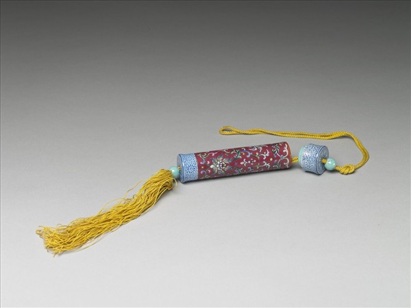 粉彩紅地纏枝花卉紋牙籤筒