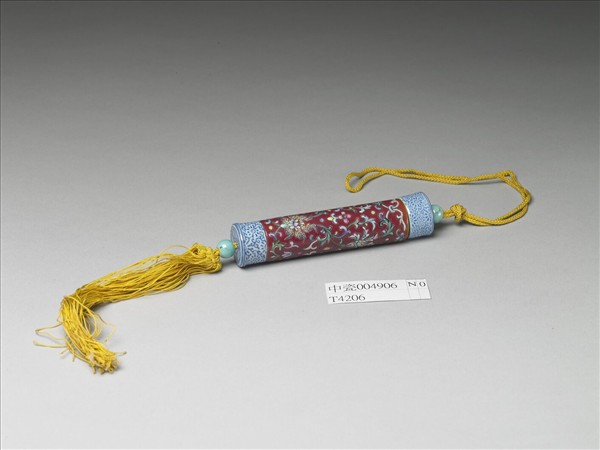 粉彩紅地纏枝花卉紋牙籤筒