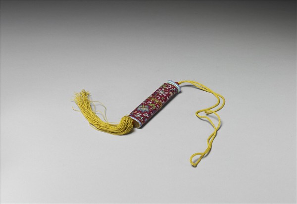 粉彩紅地纏枝花卉紋牙籤筒