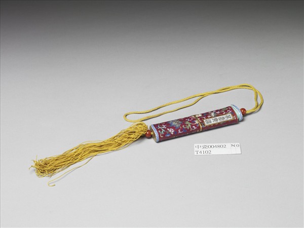 粉彩紅地纏枝花卉紋牙籤筒