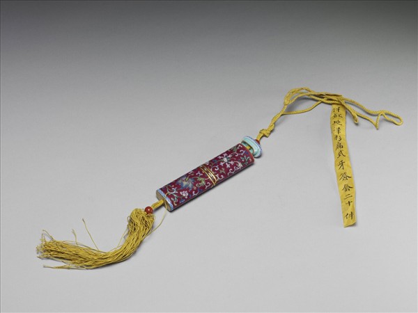 粉彩紅地纏枝花卉紋牙籤筒