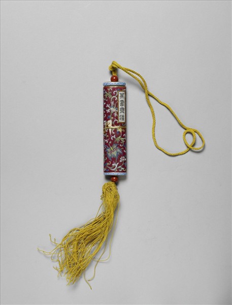 粉彩紅地纏枝花卉紋牙籤筒