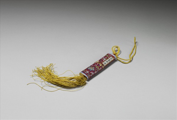 粉彩紅地纏枝花卉紋牙籤筒