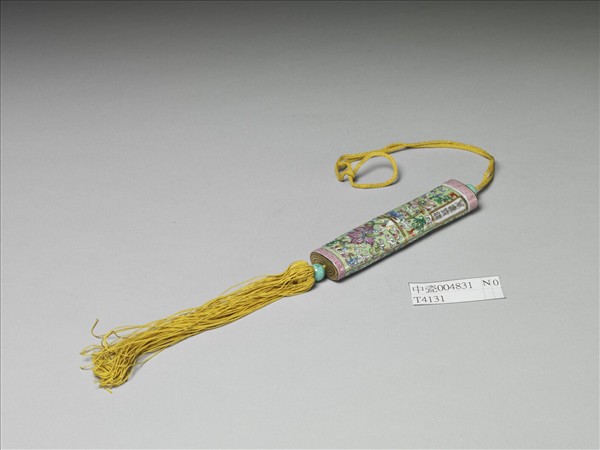 粉彩草綠地纏枝花卉紋牙籤筒