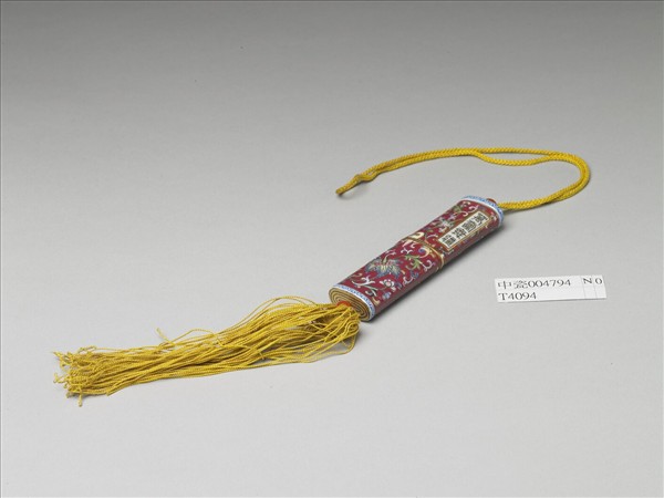 粉彩紅地纏枝花卉紋牙籤筒