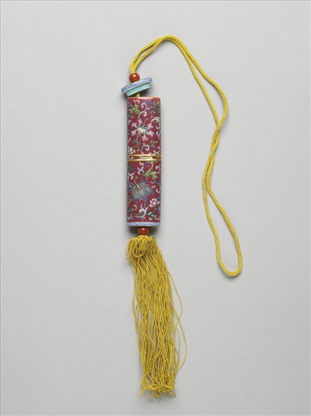 粉彩紅地纏枝花卉紋牙籤筒