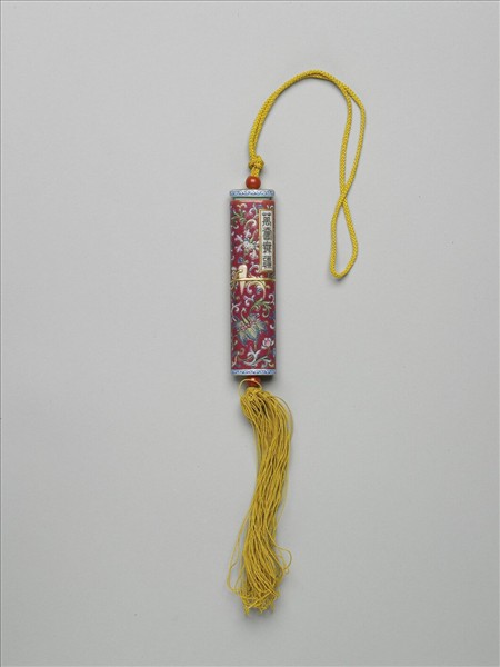 粉彩紅地纏枝花卉紋牙籤筒