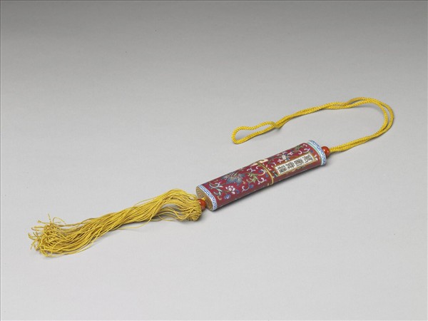 粉彩紅地纏枝花卉紋牙籤筒