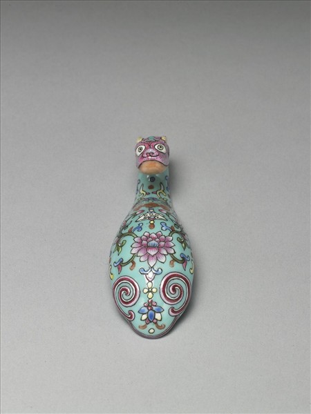 粉彩湖綠地福壽花卉紋龍首帶鈎