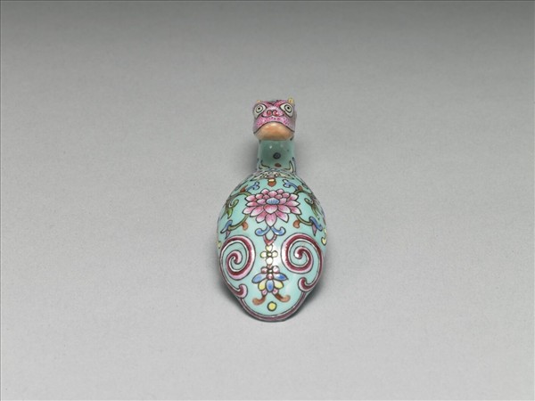 粉彩湖綠地福壽花卉紋龍首帶鈎