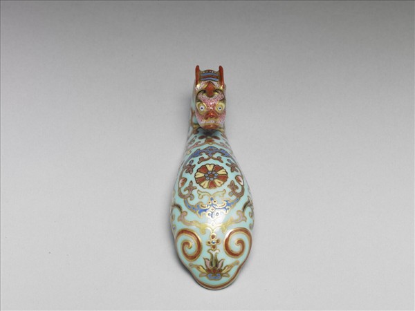 粉彩湖綠地福壽花卉紋龍首帶鈎