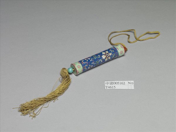 粉彩藍地纏枝花卉紋牙籤筒