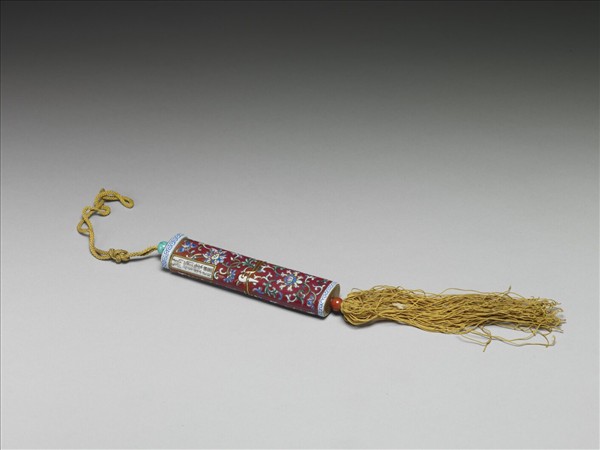 粉彩紅地纏枝花卉紋牙籤筒