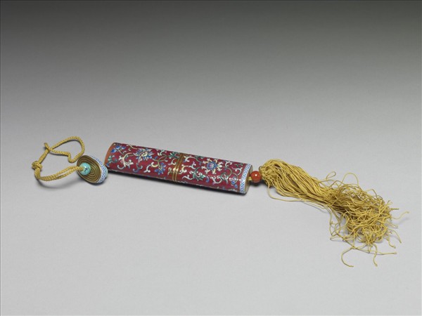 粉彩紅地纏枝花卉紋牙籤筒