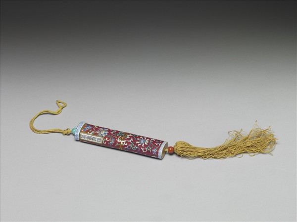 粉彩紅地纏枝花卉紋牙籤筒