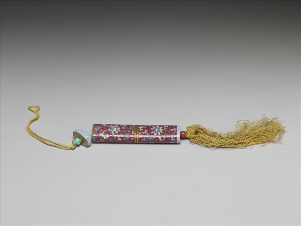 粉彩紅地纏枝花卉紋牙籤筒