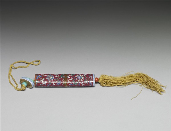 粉彩紅地纏枝花卉紋牙籤筒
