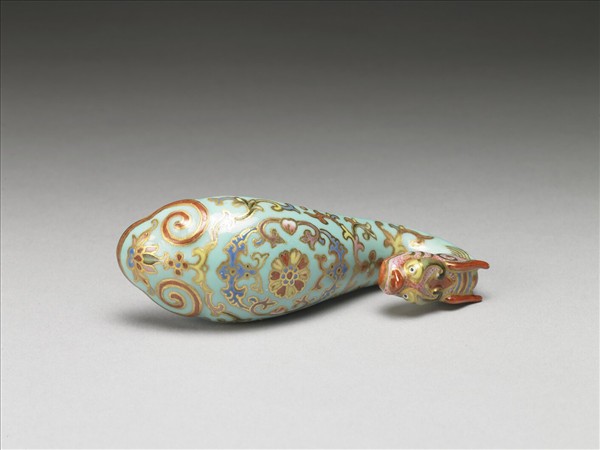 粉彩湖綠地福壽花卉紋龍首帶鈎