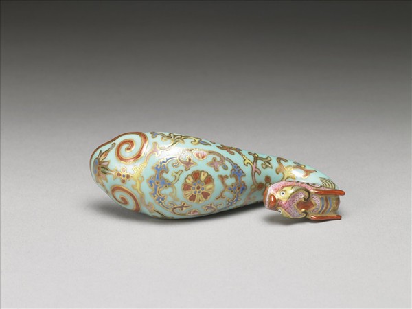 粉彩湖綠地福壽花卉紋龍首帶鈎