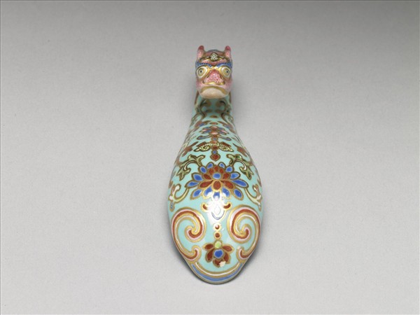 粉彩湖綠地萬壽花卉紋龍首帶鈎