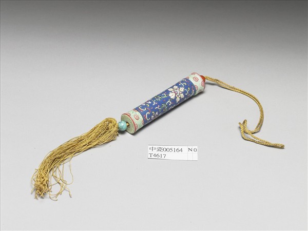 粉彩藍地纏枝花卉紋牙籤筒