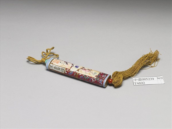 粉彩紅地纏枝花卉紋牙籤筒