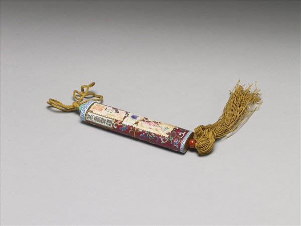 粉彩紅地纏枝花卉紋牙籤筒