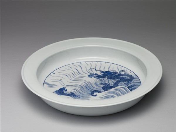青花鯉躍龍門圖折沿盤