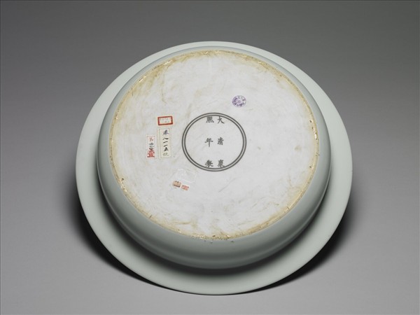 青花鯉躍龍門圖折沿盤